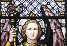 Escudo e gládio da Santa Igreja