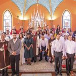 Mairiporã (SP) – No dia 26 de novembro, Dom Sérgio Aparecido Colombo, Bispo de Bragança Paulista, administrou o Sacramento da Crisma a vinte e cinco fiéis da Paróquia Nossa Senhora das Graças, confiada pela diocese aos Arautos do Evangelho. A cerimônia ocorreu na Igreja São Judas Tadeu, e contou com a presença de diversos concelebrantes, de membros dos Arautos e dos padrinhos e familiares dos crismandos. – Foto: Leandro Souza