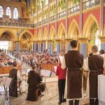 Colômbia – No dia 8 de outubro a Igreja de Nossa Senhora de Fátima, em Tocancipá, acolheu o Encontro Nacional do Apostolado do Oratório Maria Rainha dos Corações. Nas fotos acima, aspectos diversos da programação, que incluiu uma apresentação musical e a celebração da Santa Missa. – Foto: Santiago Luna