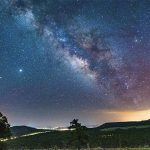 Via Lattea sopra i Picchi di San Francisco, Arizona (USA) – Foto: Deborah Lee Soltesz (CC by-sa 1.0)