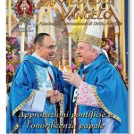 Settembre 2009 – Papa Benedetto XVI conferisce a Mons. João la medaglia “Pro Ecclesia et Pontifice”