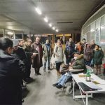 Austria – La parrocchia San Giuseppe, a Vienna, frequentata da un buon numero di ispanofoni, ha invitato gli Araldi di Spagna e Portogallo a celebrare il triduo del santo patrono realizzando una Missione Mariana nel loro territorio. Messe in tedesco e spagnolo sono state celebrate nella chiesa matrice (foto 2). Ci sono stati momenti riservati alla venerazione della Statua Pellegrina e il sabato si è recitato il Rosario dell’Aurora percorrendo le strade della parrocchia (foto 1). Sono state visitate numerose residenze (foto 3 e 4) e i missionari non hanno dimenticato le persone bisognose che vivono sotto il ponte Praterstern (foto 5). – Foto: Antonio Carneiro / Hugo Alves