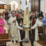 Spagna – Durante il mese di aprile, missionari hanno percorso le Parrocchie di Nostra Signora dell’Immacolata Concezione di Herencia e Cartagena, portando la Statua Pellegrina del Cuore Immacolato di Maria nelle case, nelle scuole e negli stabilimenti commerciali. Nel mese di febbraio, un gruppo di centotrenta persone ha fatto la solenne consacrazione alla Santissima Vergine in cerimonie realizzate nella Parrocchia di Nostra Signora delle Grazie a Barcellona e nella Parrocchia di San Juan de los Panetes a Saragozza. – Foto: Eric Salas