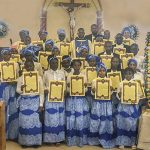 Mozambico – Celebrazione della Vigilia di Pentecoste nella parrocchia di San Gabriele, dei Padri Serviti, processione del Corpus Domini e Messe domenicali nella Comunità di San Giuseppe di Matola-Gare: queste sono state alcune delle attività pastorali realizzate negli ultimi mesi dagli araldi del Paese. Nel mese di maggio, trecento bambini della Comunità San Vincenzo hanno ricevuto lo scapolare di Nostra Signora del Carmine e un nuovo gruppo di fedeli ha fatto la consacrazione come schiavi d’amore della Vergine, secondo il metodo di San Luigi Maria Grignion de Montfort. – Foto:  Nicol Langa