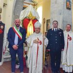 Italia – Nel mese di settembre la città di Albano di Lucania, in provincia di Potenza, ha ricevuto la visita della Statua Pellegrina del Cuore Immacolato di Maria, che è stata accolta da Mons. Giovanni Intini, vescovo di Tricarico, da don Domenico Fanuele, parroco della Chiesa di Santa Maria Assunta, e dal sindaco, Bruno Santamaria. Celebrazioni eucaristiche, confessioni sacramentali, adorazione del Santissimo Sacramento, processioni, catechesi, rosari meditati e visite ai malati, alle aziende e alle scuole hanno scandito le giornate di missione. – Foto: araldimissioni.it