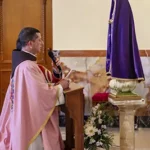 R269-AM-061_Nuove consacrazioni alla Madonna – Portogallo_Casa degli Araldi_Guimarães_Foto-António Carneiro