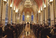 A Golden Chain Uniting Heaven and Earth