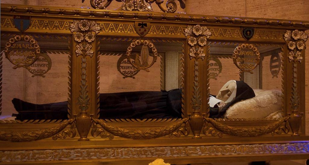 Santa Bernadette Incorruptivel Incorrupt Body Of St Bernadette Santa Bernadette Incorruptivel Incorrupt Body Of St Bernadette