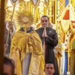 R272-AM-003_Corpus Christi_Brazil_Basilica of Our Lady of the Rosary_Caieiras_Photo-Eduardo Injoque