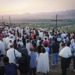 282-AM-016_Easter Triduum With the Heralds_Peru_Good Friday – Way of the Cross_“Monte Sión”, Asia-Cañete_Photo-Gerardo Manuel Otárola Arroyo