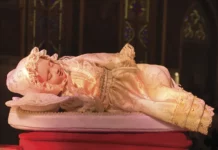 Immaculate and “Divine” Infant