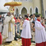284-AM-019_Solemnity of Corpus Christi_Brazil_Church of the Holy Saviour_Lauro de Freitas_Photo-Eduardo de Barros