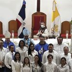 República Dominicana – Con ocasión de la fiesta de Nuestra Señora de la Merced, los Heraldos realizaron una misión mariana en la parroquia de San Gabriel Arcángel, la cual se clausuró con una Misa (foto 3). En el mismo mes, jóvenes preparados por catequistas de la institución recibieron la Confirmación administrada por los obispos auxiliares de Santo Domingo Mons. Faustino Burgos Brisman, CM, y Mons. José Amable Durán Tineo (fotos 1 y 2). – Fotos: César Galarza