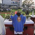 Colombia – El 14 de octubre, los Ingenieros Militares del Ejército se consagraron a la Virgen de Fátima en Bogotá. Siete generales, numerosos oficiales y soldados, así como sus familiares, participaron en la Santa Misa. A continuación, todos fueron en cortejo con una imagen de Nuestra Señora hasta la sede del Comando, donde fue entronizada. – Foto: Álvaro Tavera