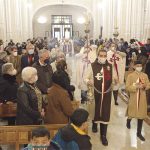 España – Las principales ciudades de esta nación continúan acogiendo ceremonias de consagración a la Madre de Dios. Reúnen a fieles de todos los rincones del país que siguieron el curso por internet. En las fotos, aspectos de las ceremonias realizadas en la basílica de Nuestra Señora de la Concepción, Madrid; en la parroquia de Nuestra Señora de la O, Sevilla; en la Real Parroquia de San Miguel y San Sebastián, Valencia; en la capilla de Nuestra Señora del Rey Casto, de la catedral de Oviedo; y en la Casa de Formación y Espiritualidad San José, de Cartagena. – Foto: Eric Salas / Sara Mayo / Inácio Dorta