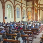 R269-AM-051_Nuevas consagraciones a la Virgen – Sudamérica_Ecuador_Parroquia de Santa Teresa de Jesús_Cuenca_Foto-Emilio Páez