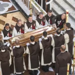 RESP-Exequias-4-Despedida-05