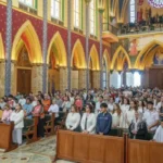 289-AM-016_En las manos de María para siempre_Paraguay_Iglesia de la Madre del Buen Consejo_Ypacaraí_Foto-Xavier Jacob