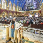 Para María, todo – Brasil – Basílica de Nuestra Señora del Rosario – Caieiras – Foto: Stephen Nami