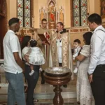 Administración de los sacramentos – Brasil – Basílica de Nuestra Señora del Rosario – Caieiras – Foto: Reproducción